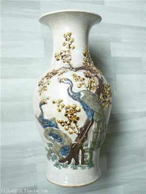 2017年瓷器花瓶市場(chǎng)走勢(shì)及拍賣分析